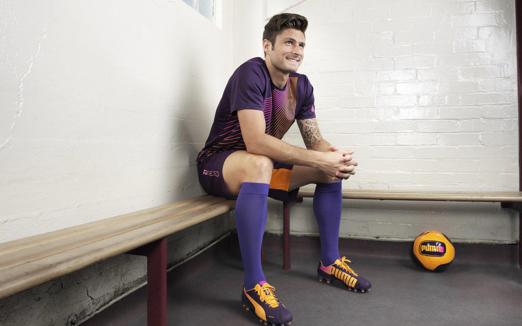 意甲战报，波贝加梅开二度闪耀全场，博洛尼亚主场3-0完胜乌迪内斯