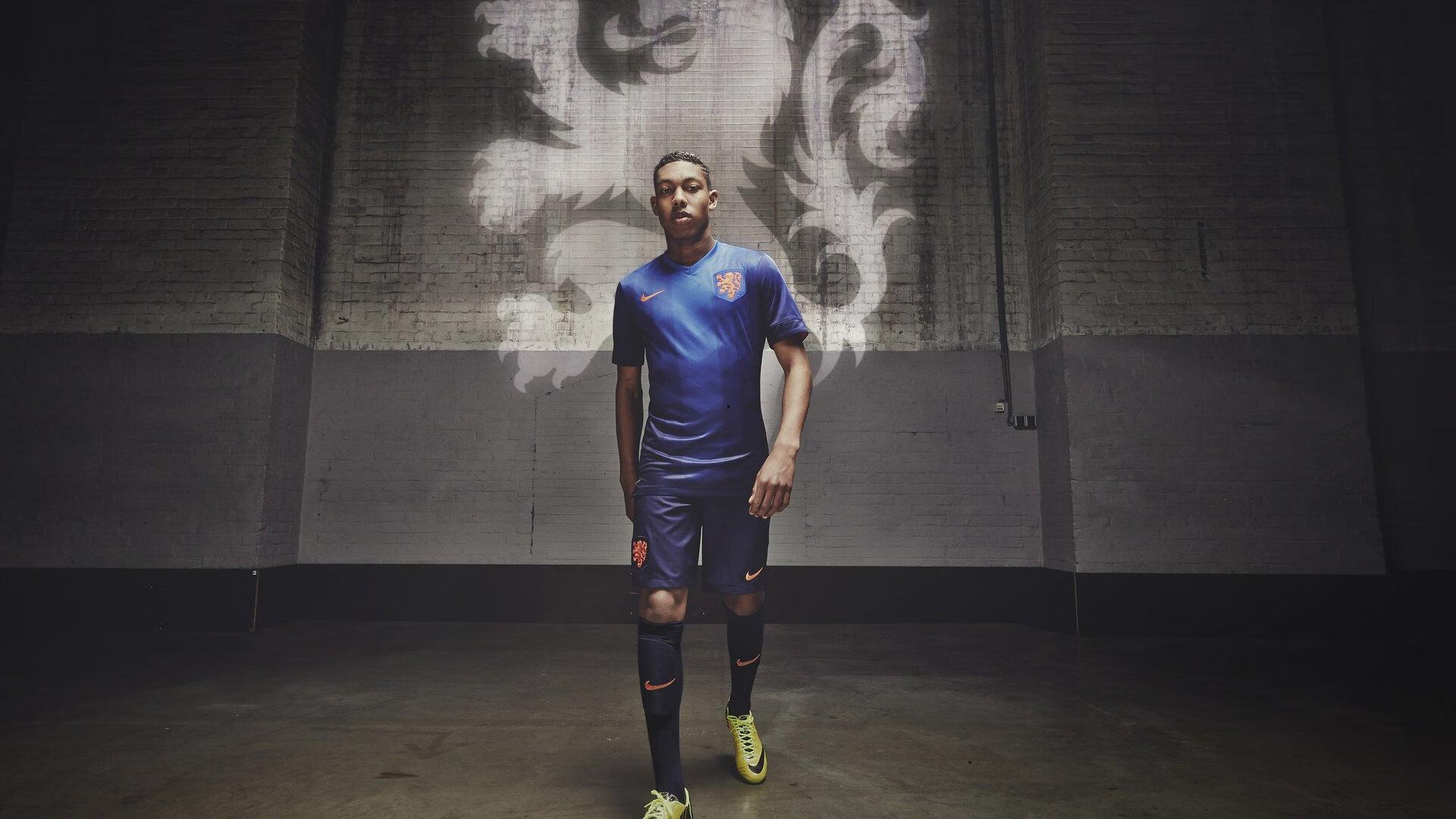 切尔西夏窗战略转向，门将补强排除迈尼昂，锋线目标亦无罗德里戈