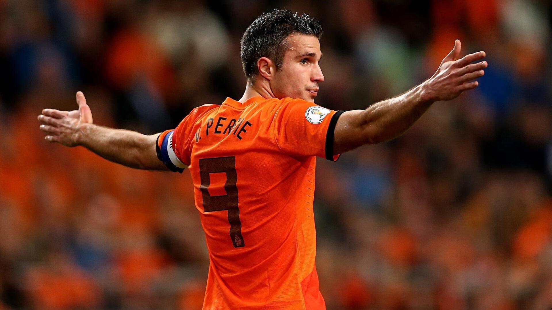 贝吉里斯坦深情回顾，曼城生涯的巅峰，是那座欧冠奖杯